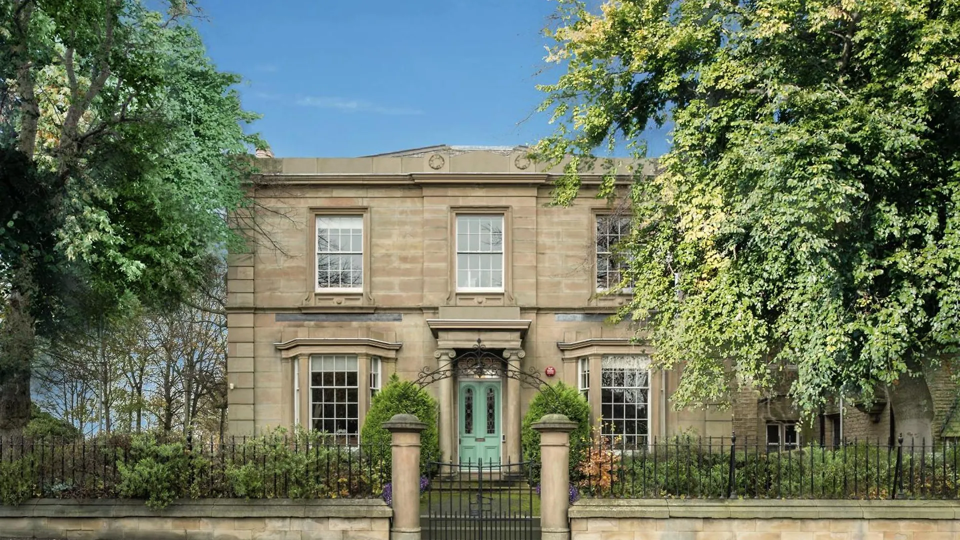 Vila Norfolk House Hosted By The Scarlet Hen Huddersfield
